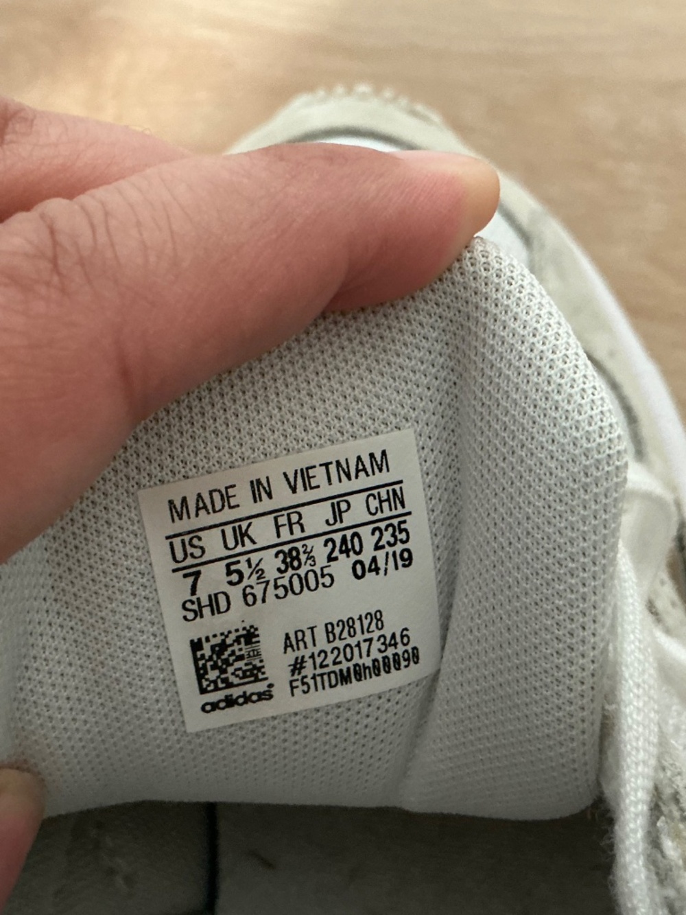 Adidas Falcons - Picture 3 of 5